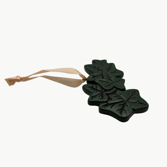 Evermore Ivy Taylor Swift Collectible Christmas Ornament | Green - Picture 12 of 15